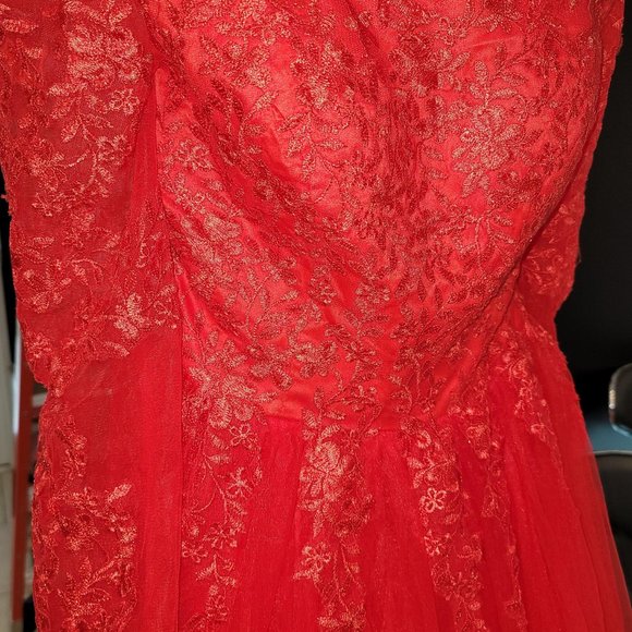 Hebeos Off The Shoulder Red Lace Wedding Dress - Picture 5 of 16